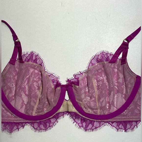 Like New Victoria’s Secret Very Sexy Floral Lace Fuchsia Raspberry Pink Bra 34B - Picture 11 of 13